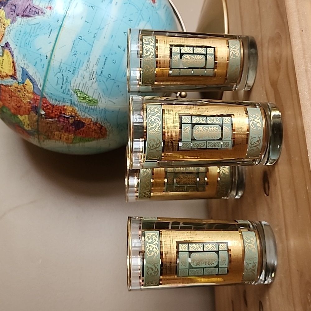 Vintage Libbey sage green and gold tumblers  drinking glasses